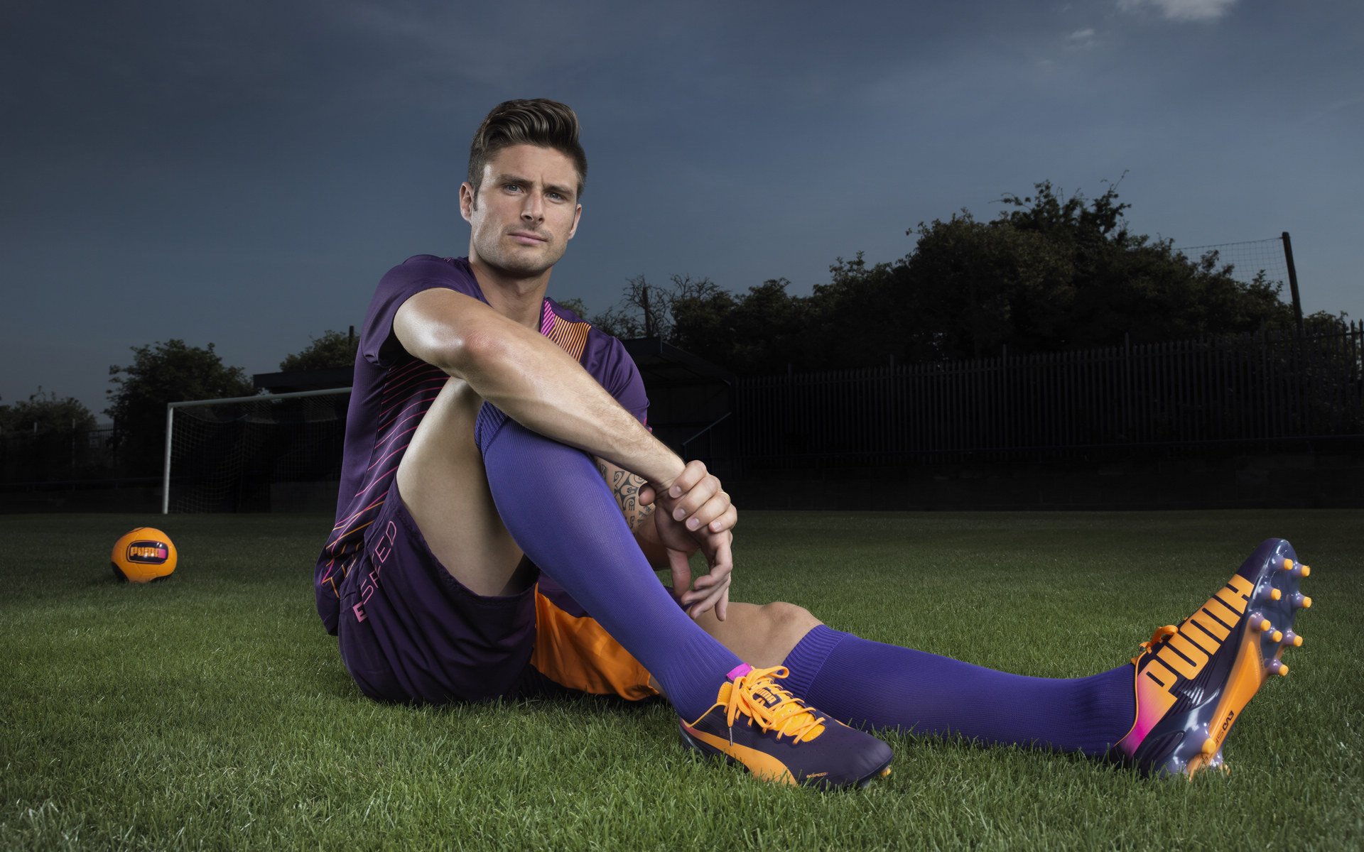 开云体育入口-国足替补球员登场后角色执行数据分析，国足替补席